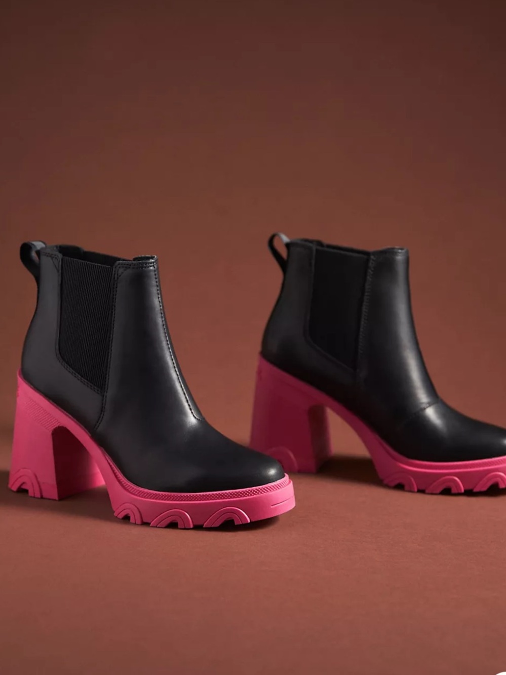 Sorel Brex Heel Chelsea Boots Black Leather Hot Pink Sole Size 9 - Picture 2 of 7